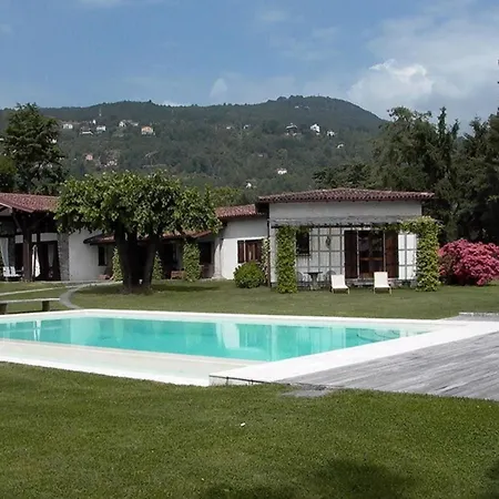 Stunning Lakefront In Villa Lesa